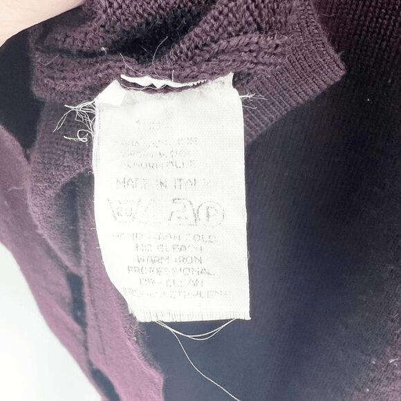 V Pullover Sweater Mens Size L Red Oversized Cozy Simple Winter Preppy - Picture 4 of 5